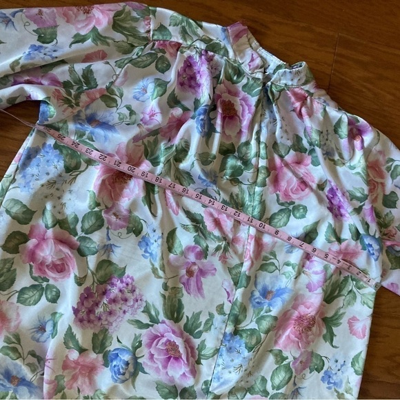Vintage Brownstone Studio New York Robe Size Medium Floral - Picture 9 of 10